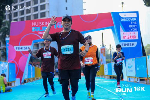 Race photo from Nu Skin Run 10K