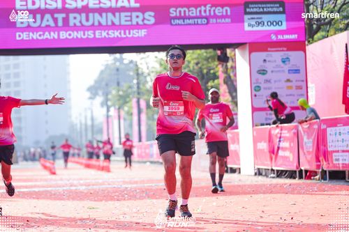 Race photo from Smartfren Run 2025 