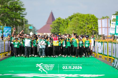 Race photo from Arutmin Borneo Run 2024