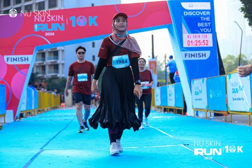 Race photo from Nu Skin Run 10K