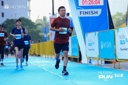 Race photo from Nu Skin Run 10K