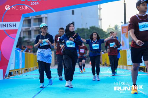 Race photo from Nu Skin Run 10K