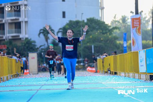 Race photo from Nu Skin Run 10K
