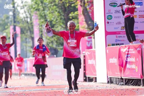 Race photo from Smartfren Run 2025 