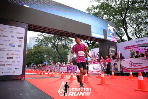 Race photo from Smartfren Run 2024