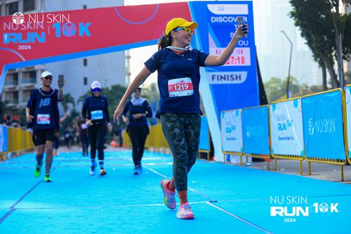 Race photo from Nu Skin Run 10K