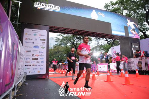 Race photo from Smartfren Run 2024