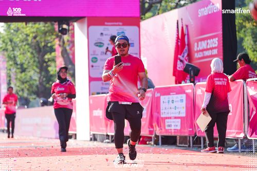 Race photo from Smartfren Run 2025 