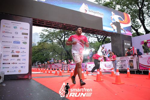 Race photo from Smartfren Run 2024