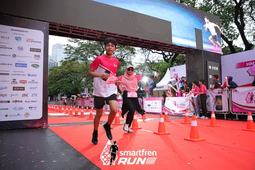 Race photo from Smartfren Run 2024