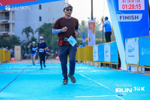 Race photo from Nu Skin Run 10K