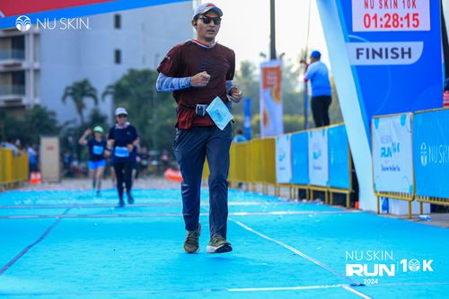 Race photo from Nu Skin Run 10K