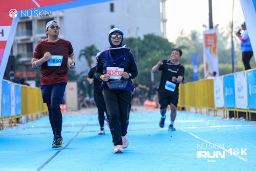 Race photo from Nu Skin Run 10K