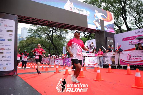 Race photo from Smartfren Run 2024