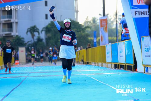 Race photo from Nu Skin Run 10K
