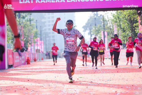 Race photo from Smartfren Run 2025 