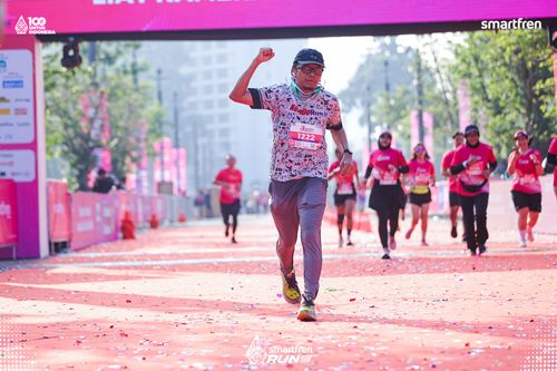 Race photo from Smartfren Run 2025 