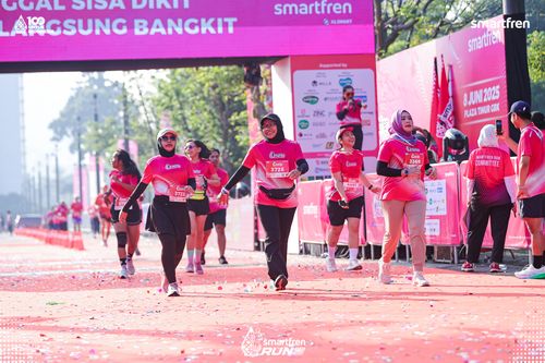 Race photo from Smartfren Run 2025 