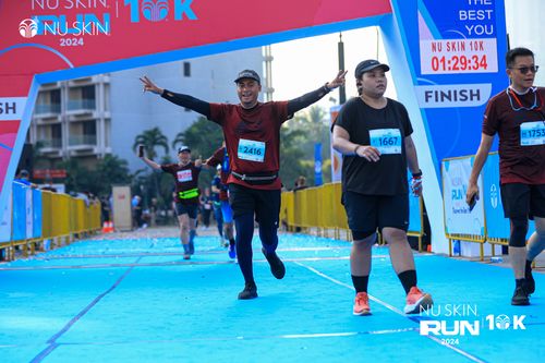 Race photo from Nu Skin Run 10K