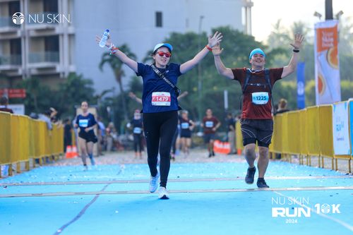 Race photo from Nu Skin Run 10K