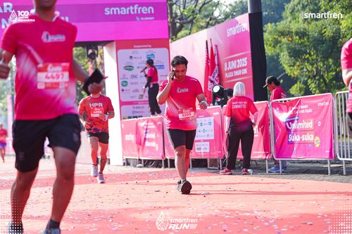 Race photo from Smartfren Run 2025 