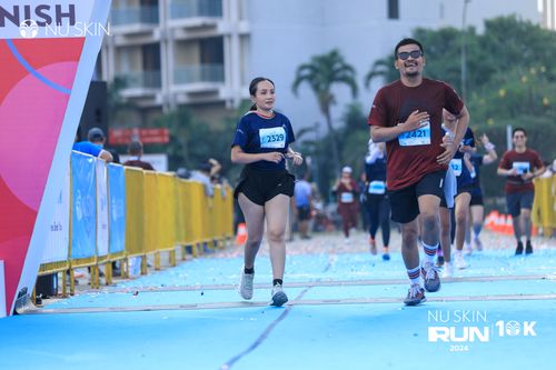 Race photo from Nu Skin Run 10K