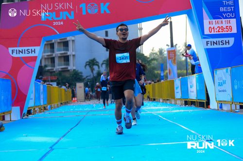 Race photo from Nu Skin Run 10K