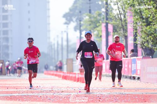 Race photo from Smartfren Run 2025 
