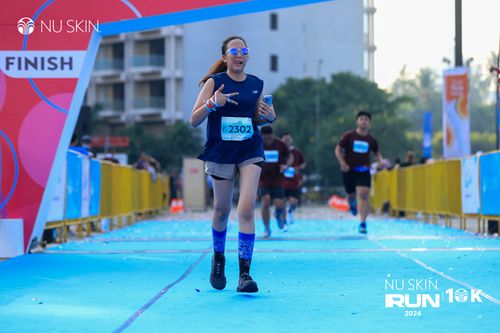 Race photo from Nu Skin Run 10K
