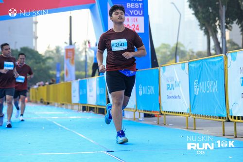 Race photo from Nu Skin Run 10K