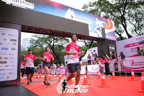 Race photo from Smartfren Run 2024