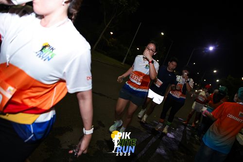 Race photo from PIK NITE RUN 2025