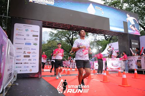 Race photo from Smartfren Run 2024