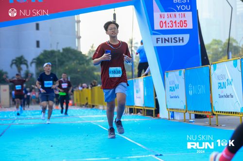 Race photo from Nu Skin Run 10K