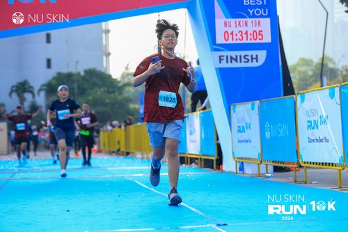 Race photo from Nu Skin Run 10K