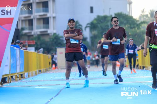 Race photo from Nu Skin Run 10K