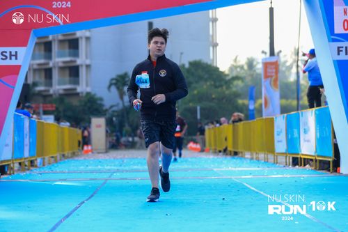 Race photo from Nu Skin Run 10K