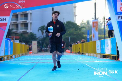 Race photo from Nu Skin Run 10K