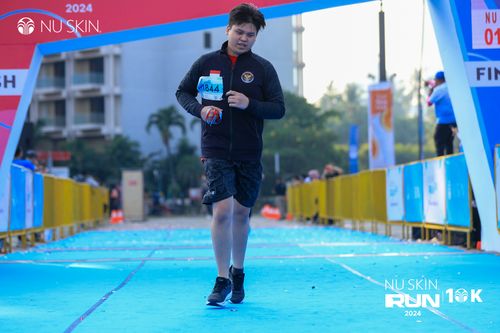 Race photo from Nu Skin Run 10K