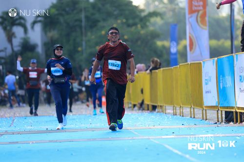 Race photo from Nu Skin Run 10K