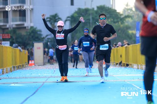 Race photo from Nu Skin Run 10K