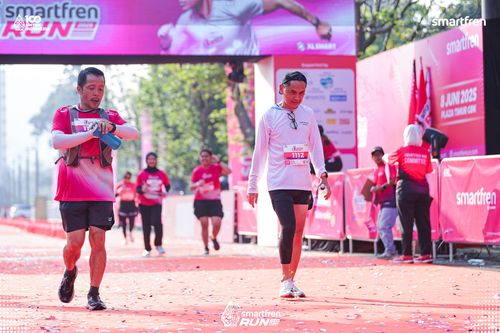 Race photo from Smartfren Run 2025 