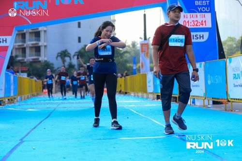 Race photo from Nu Skin Run 10K
