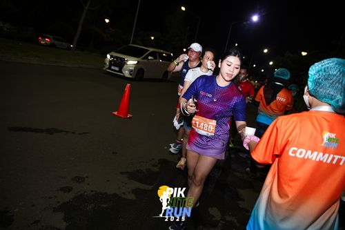 Race photo from PIK NITE RUN 2025