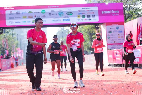 Race photo from Smartfren Run 2025 
