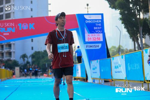 Race photo from Nu Skin Run 10K