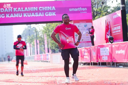 Race photo from Smartfren Run 2025 