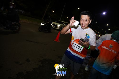 Race photo from PIK NITE RUN 2025