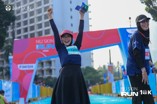 Race photo from Nu Skin Run 10K