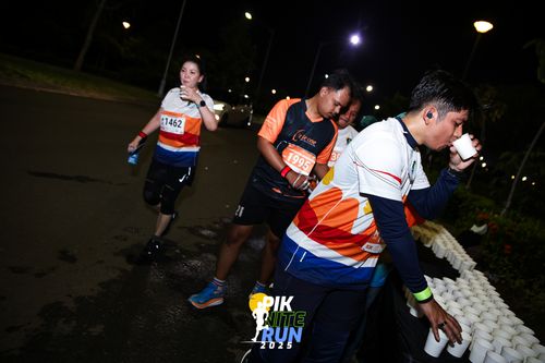 Race photo from PIK NITE RUN 2025